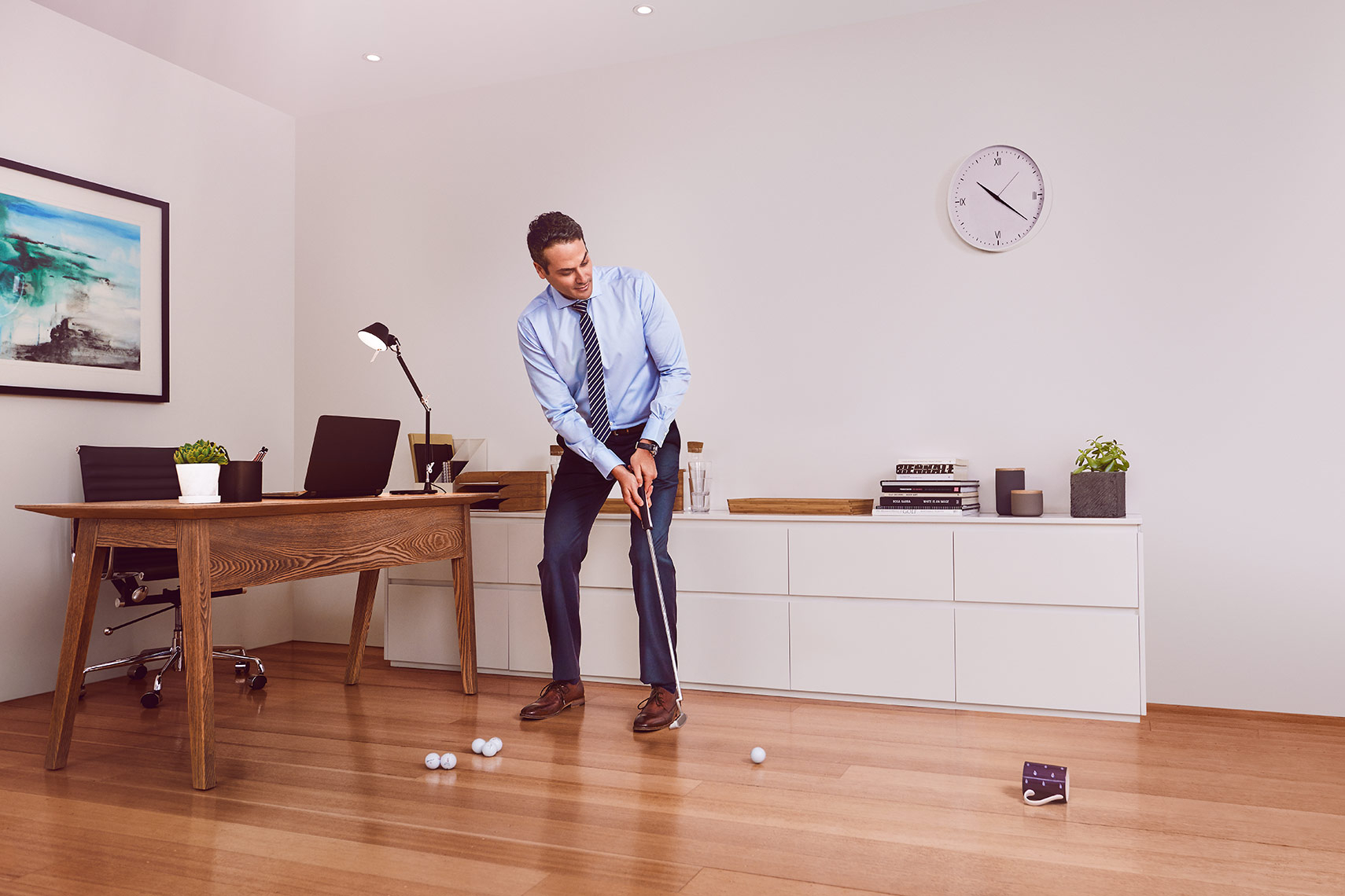 ADAM-TAYLOR-QANTAS-GOLF-OFFICE-01